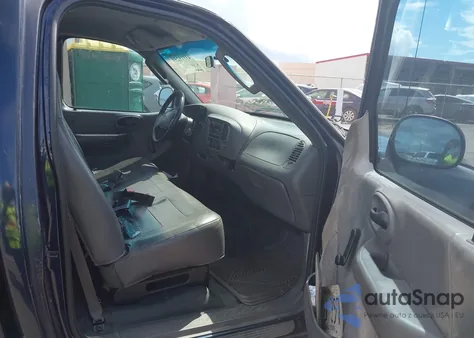 2003 Ford F-150 Xl/Xlt z USA, uszkodzony, nr VIN 1FTRF17283NB11096